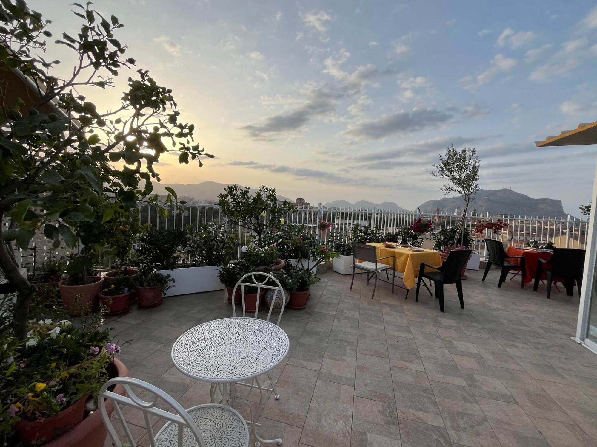 Lealbe Di Sicilia Palermo Exterior foto